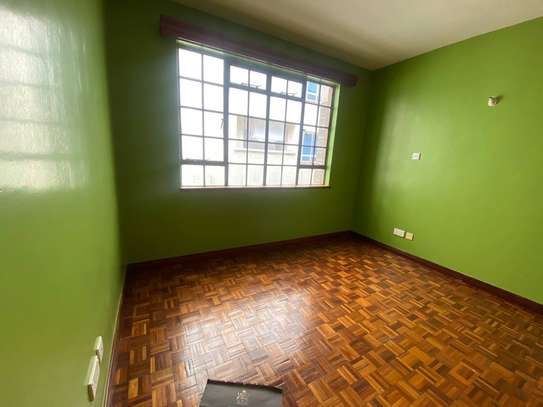 Serviced 3 Bed Apartment with Swimming Pool in Kilimani image 12