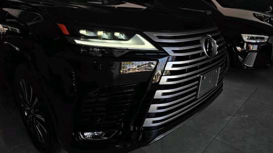 Lexus LX600 black 2024 zero mileage image 6
