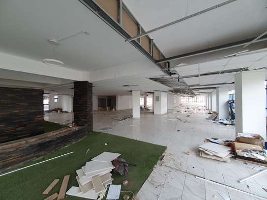 5,250 ft² Office with Backup Generator in Westlands Area image 8