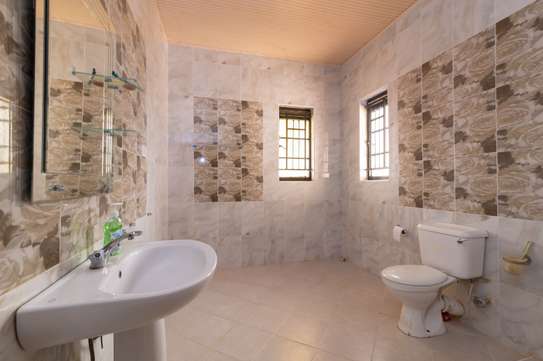 4 Bed House with En Suite in Thika image 38