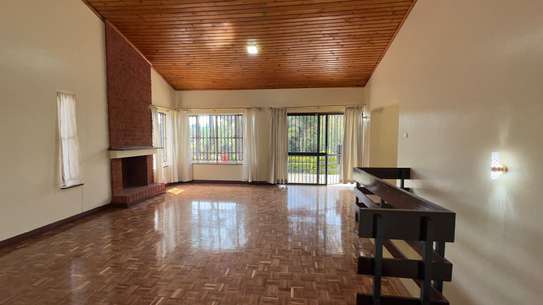 5 Bed House with En Suite at Gigiri image 16