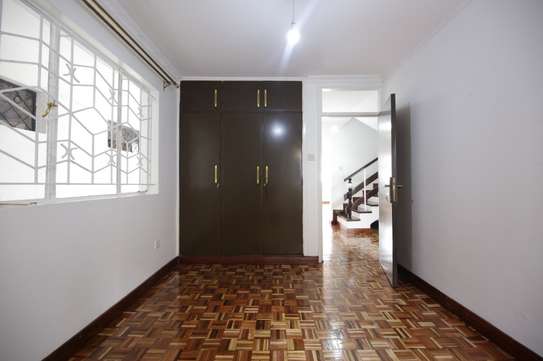 4 Bed Apartment with En Suite in Lavington image 7