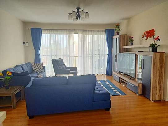 3 Bed Apartment with En Suite in Brookside image 5