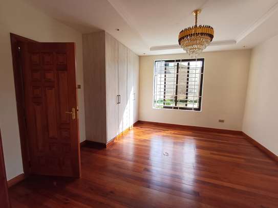 7 Bed Villa with En Suite in Runda image 9