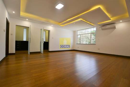 4 Bed Townhouse with Garden in Spring Valley image 6