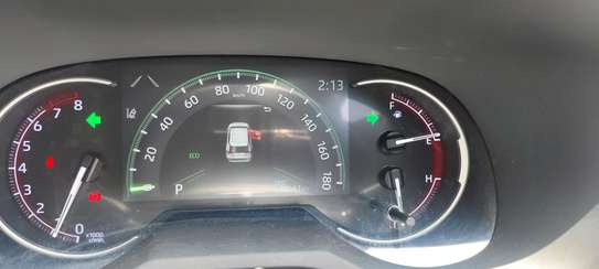 Toyota Rav4 Grey 2019 2wd image 9