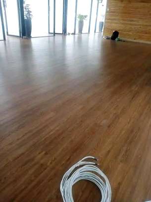 Click lock SPC flooring image 1