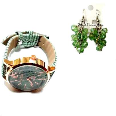 Womens Green watch with crystal earrings image 1