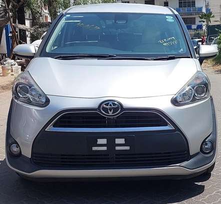 Toyota Sienta 2018 Non hybrid image 3