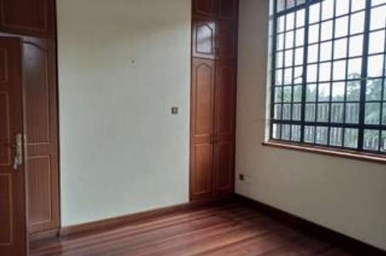 5 Bed House with Garage in Gigiri image 18