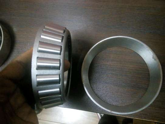 Tapered roller bearings 32001 ~ 33001. Genuine brands. image 2