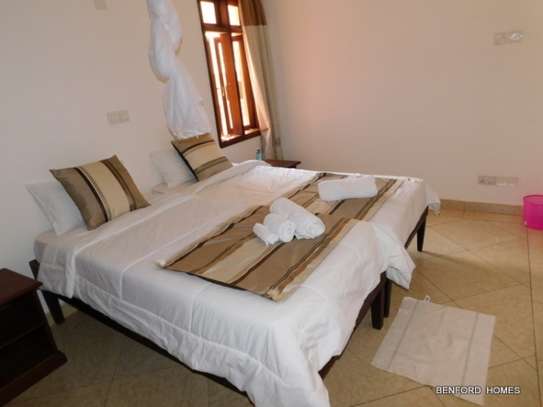 Serviced 2 Bed Apartment with En Suite in Shanzu image 7