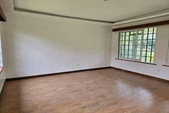 5 Bed House in Runda image 5