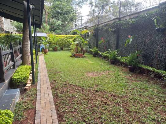 5 Bed Townhouse with Garage in Lavington image 8
