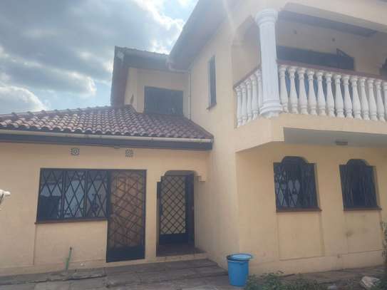5 Bed House with En Suite at Off Mirema Rd image 4