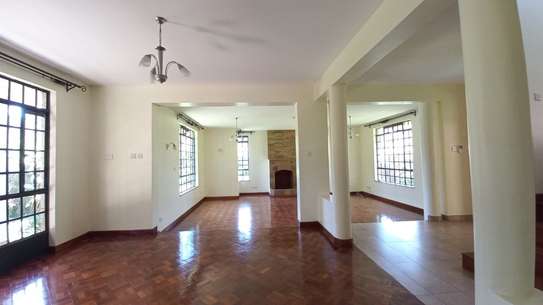 5 bedroom townhouse for rent in Lavington image 4