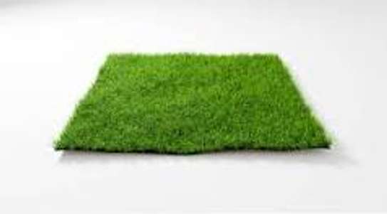 GREEN SYNTHETIC GRASS CARPET image 1
