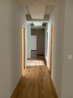 3 Bed Apartment with En Suite at Mandera Road image 4