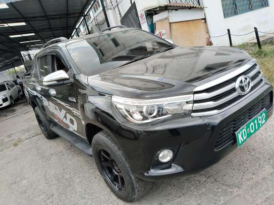 Toyota Hilux Double cabin Auto diesel black on sale image 3