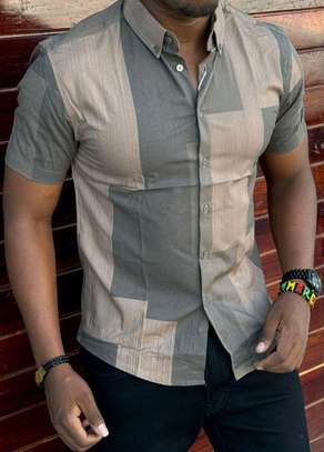 Men's short sleeve shirts image 9