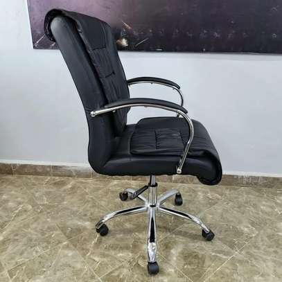 Midback Executive Leather Chair image 2