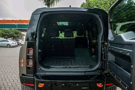2022 LAND ROVER DEFENDER 110 image 10