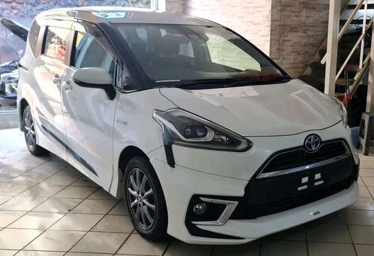 Toyota Harrier pearl image 8