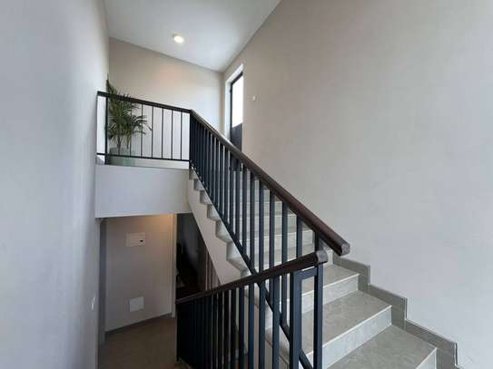 4 Bed Townhouse with En Suite in Langata image 35