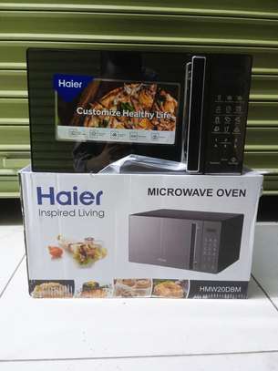 Haier 20 liters microwave image 1