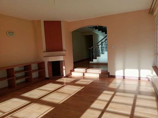 4 Bed House with En Suite in Runda image 12