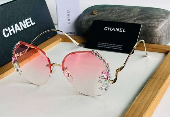 Chanel and Gucci sunglasses for women image 4