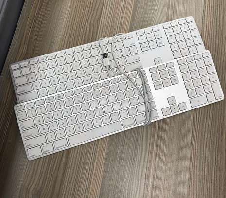 Aluminum Apple  A1243 USB Keyboard with Numeric Keypad image 2