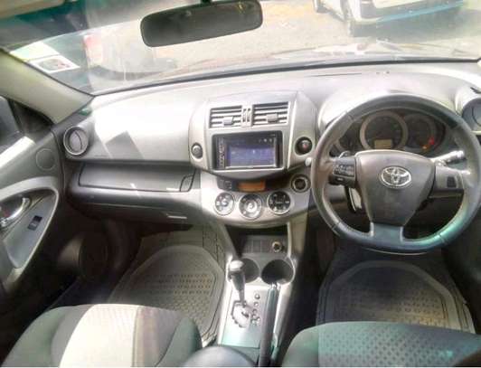 Toyota vanguard on Sale image 5