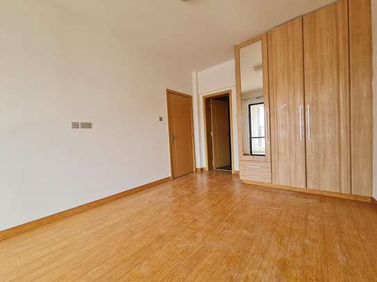 3 Bed Apartment with En Suite at Brookside Drive image 11