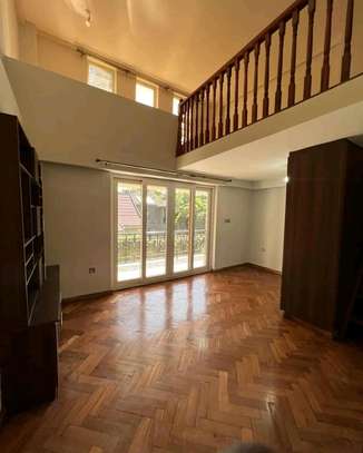 5 Bedroom Villa for Rent in Lavington Nairobi Kenya image 8