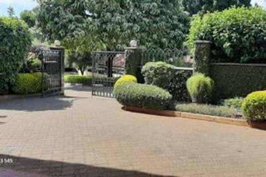 4 Bed Townhouse with En Suite at Lavington Green image 20