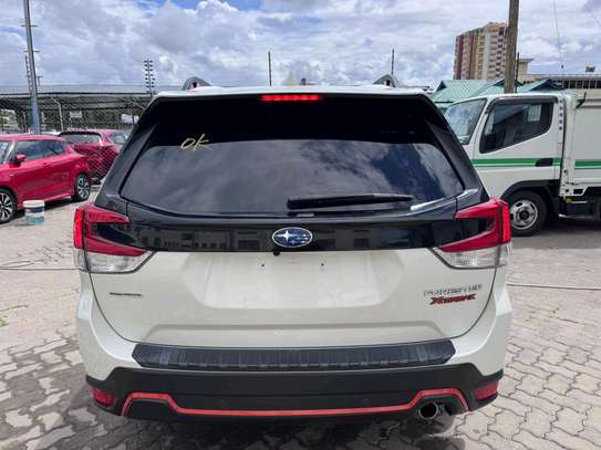 Subaru Forester X-break 2018 white image 11