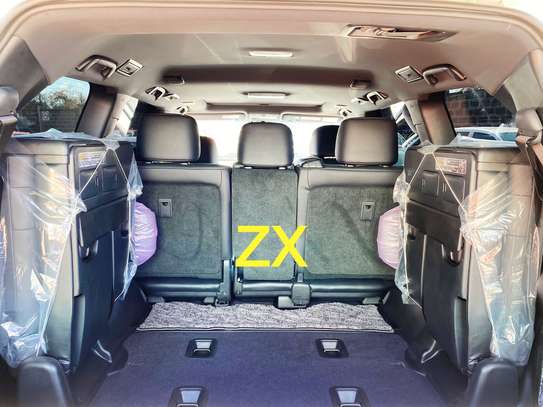 Toyota Landcruiser ZX 2016 image 5