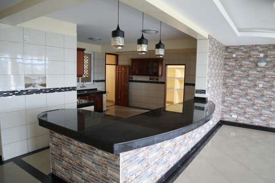 4 Bed Apartment with En Suite in Nyali Area image 3