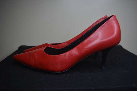 Red pointed toe pump image 2