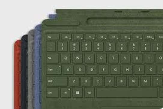 Microsoft Surface Pro Sianoture Keyboard Only image 3