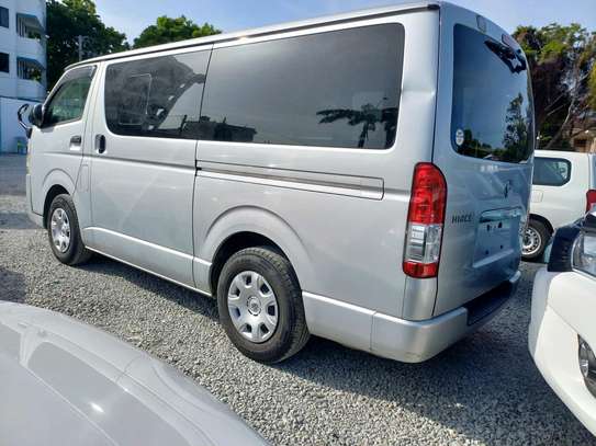 TOYOTA HIACE AUTO DIESEL NEW IMPORT. image 1