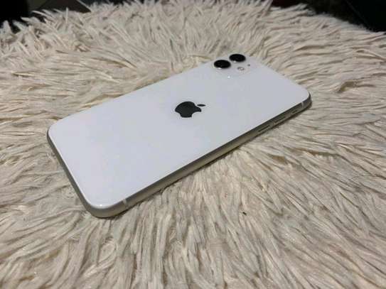 Apple Iphone 11 * 256Gb * White image 2