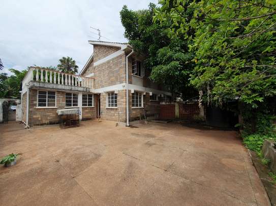 5 Bed House with En Suite in Gigiri image 25