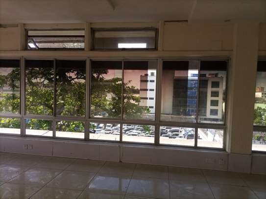 250 ft² Office with Service Charge Included at Moi Avenue image 4