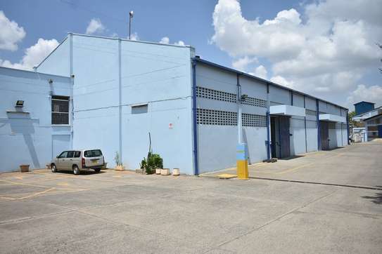 2.59 ac warehouse for sale in Industrial Area image 1