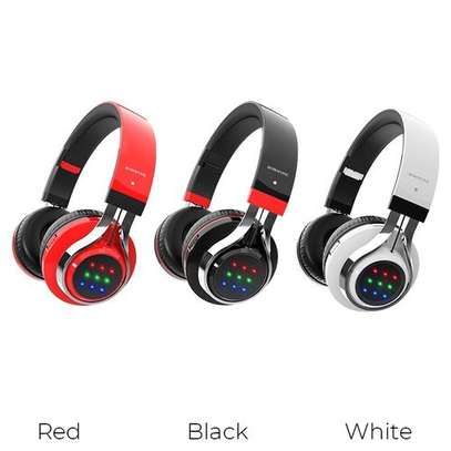 Wireless Headphones With Inbuilt Microphone (red, black, grey) image 1