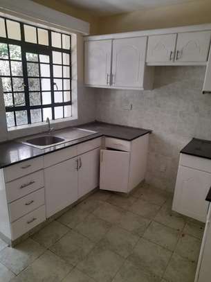 3 Bed House with En Suite in Mombasa Road image 7