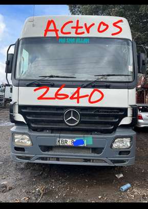 Mercedes Benz Actros 2640 double diff image 3