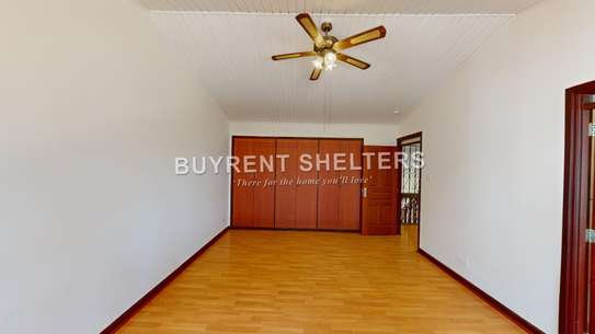 4 Bed House with En Suite at Muthaiga image 2